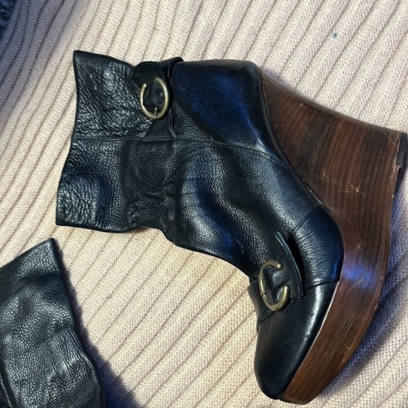 Cynthia Vincent Boots - Picture 3 of 5